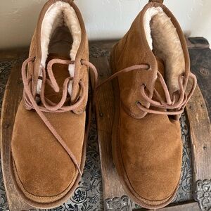 UGG brown fleece lined mens size 11 short boot